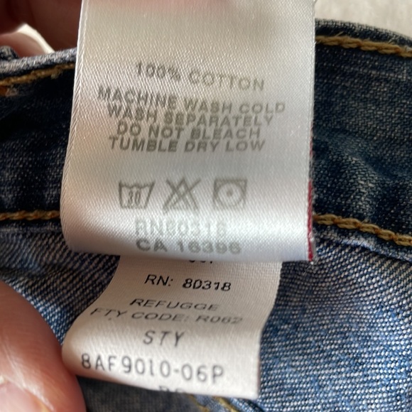 Lucky Brand Men's Cropped Jeans - Picture 5 of 9